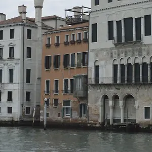 בית הארחה Leon Bianco On The Grand Canal