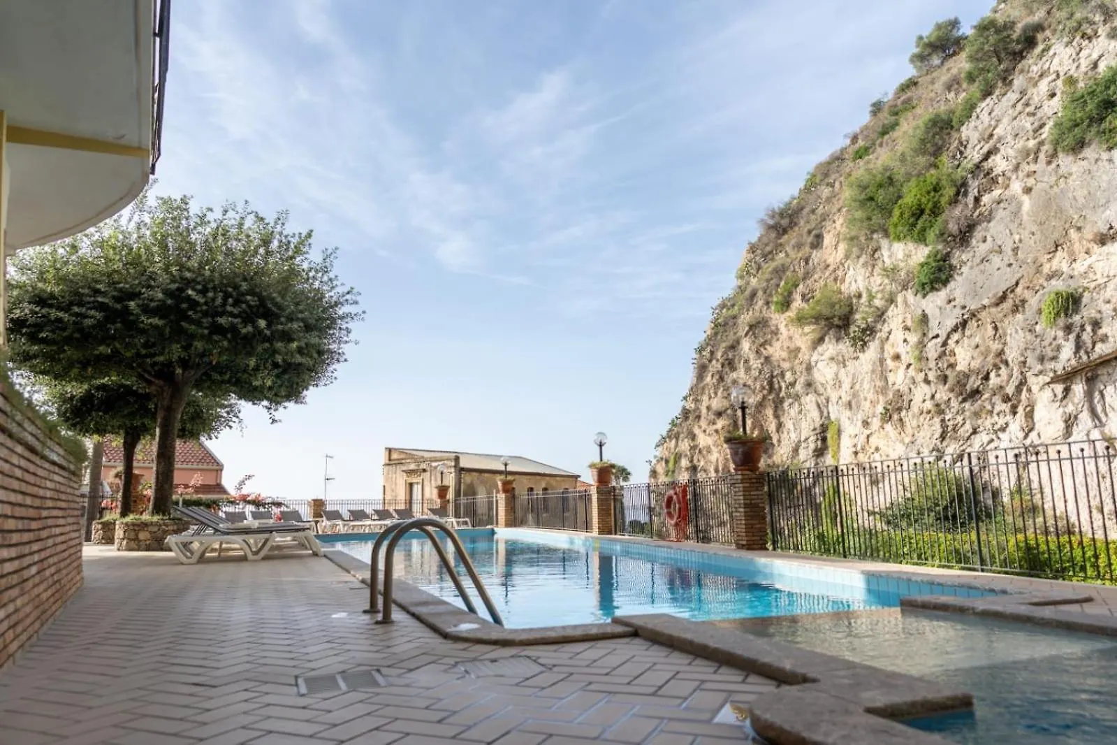 Hotel Corallo Taormina 4*,  Italy