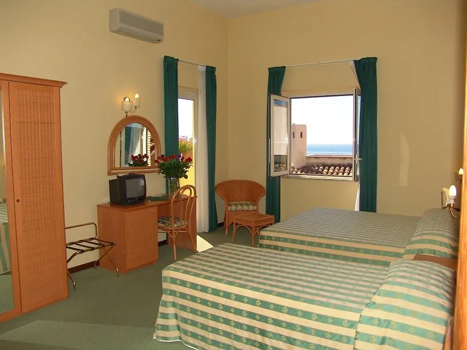 Hotel Corallo Taormina 4*,