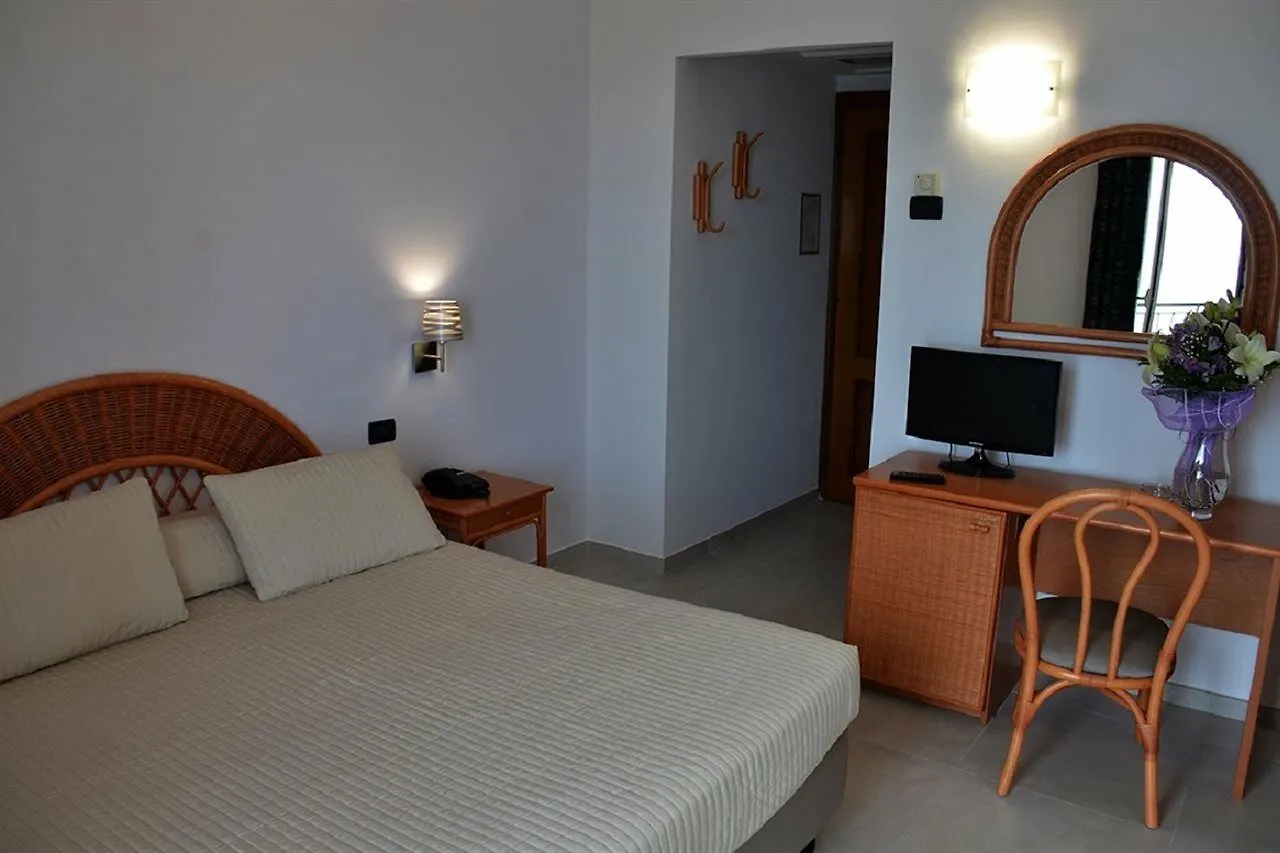 Hotel Corallo Taormina 4*,