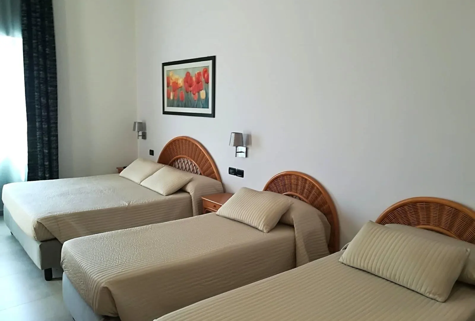 טאורמינה Hotel Corallo