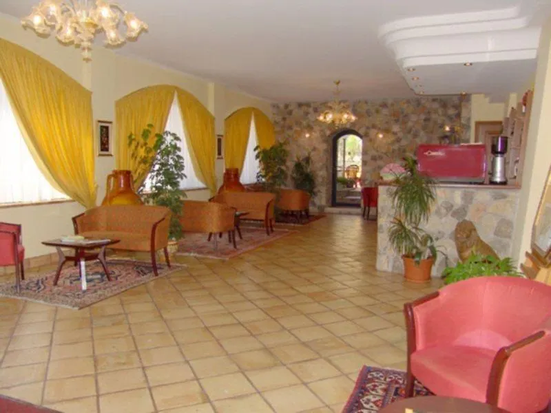 טאורמינה Hotel Corallo