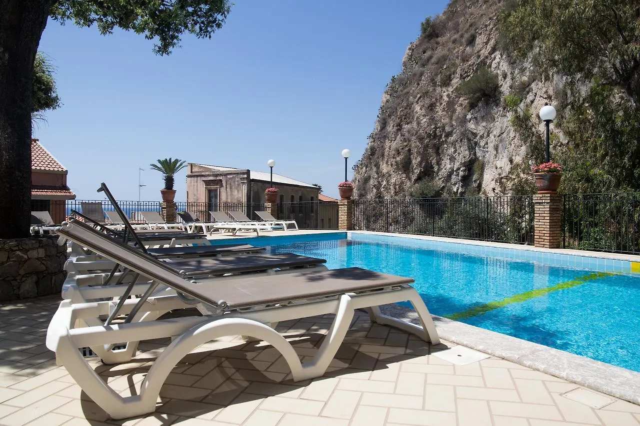 טאורמינה Hotel Corallo 4*,