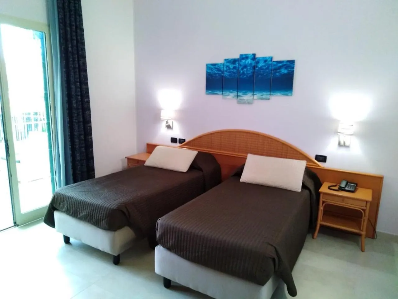 טאורמינה Hotel Corallo